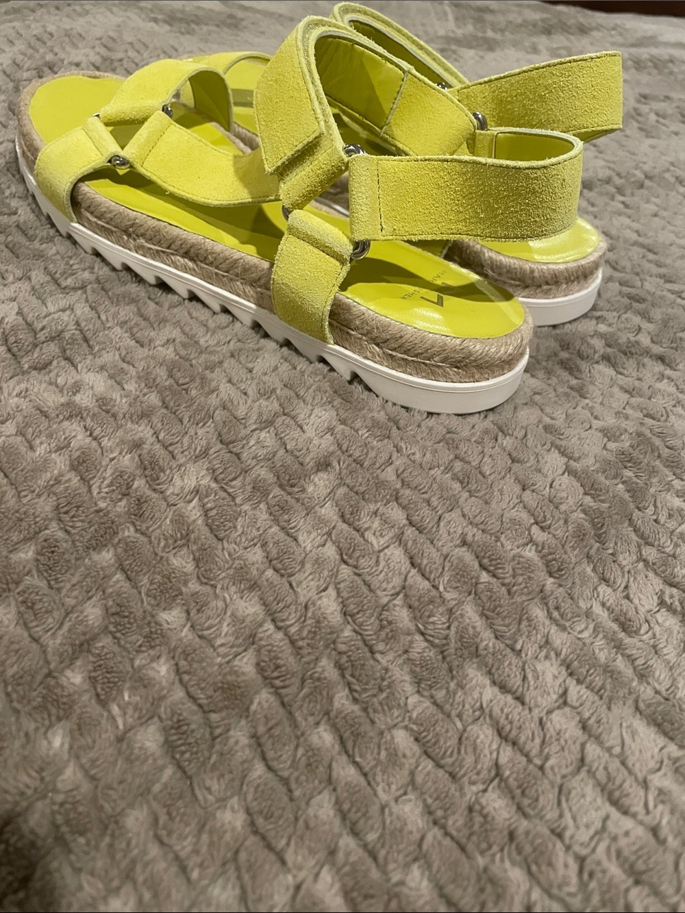 Marc Fisher Ltd Jecca Sandals - Women - Picture 6 of 10